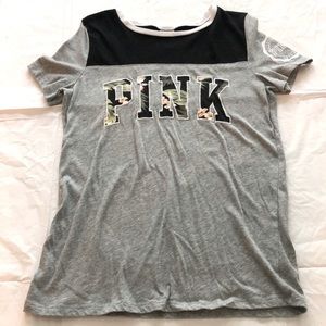 Victoria’s Secret PINK T Shirt - Small